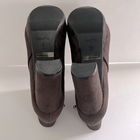 DREAM PAIRS Women's Stomp High Heel Ankle Block Chunky Heel Boots Size 9 US - Picture 7 of 7